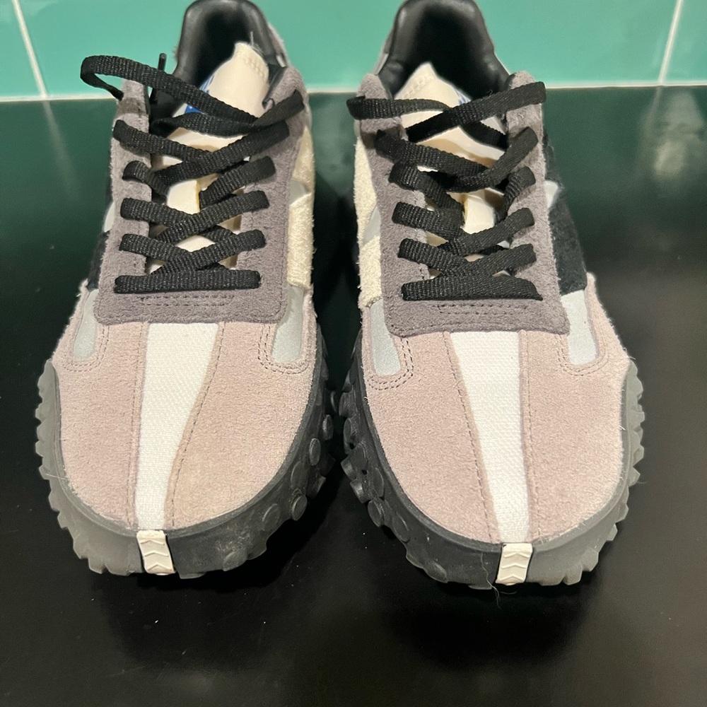 New Balance XC-72 in Black and Gray